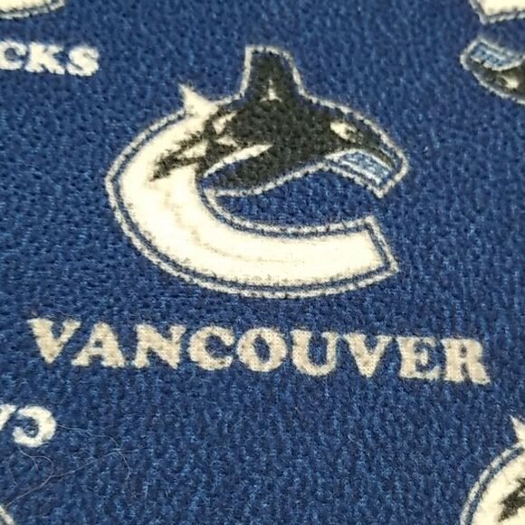 🎁5/$25 NHL Vancouver Canucks Youth Sleep Pants Size 10/12 - Picture 5 of 6